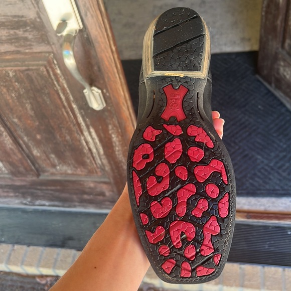 Cowboy boots size 8 ariats - Picture 4 of 4